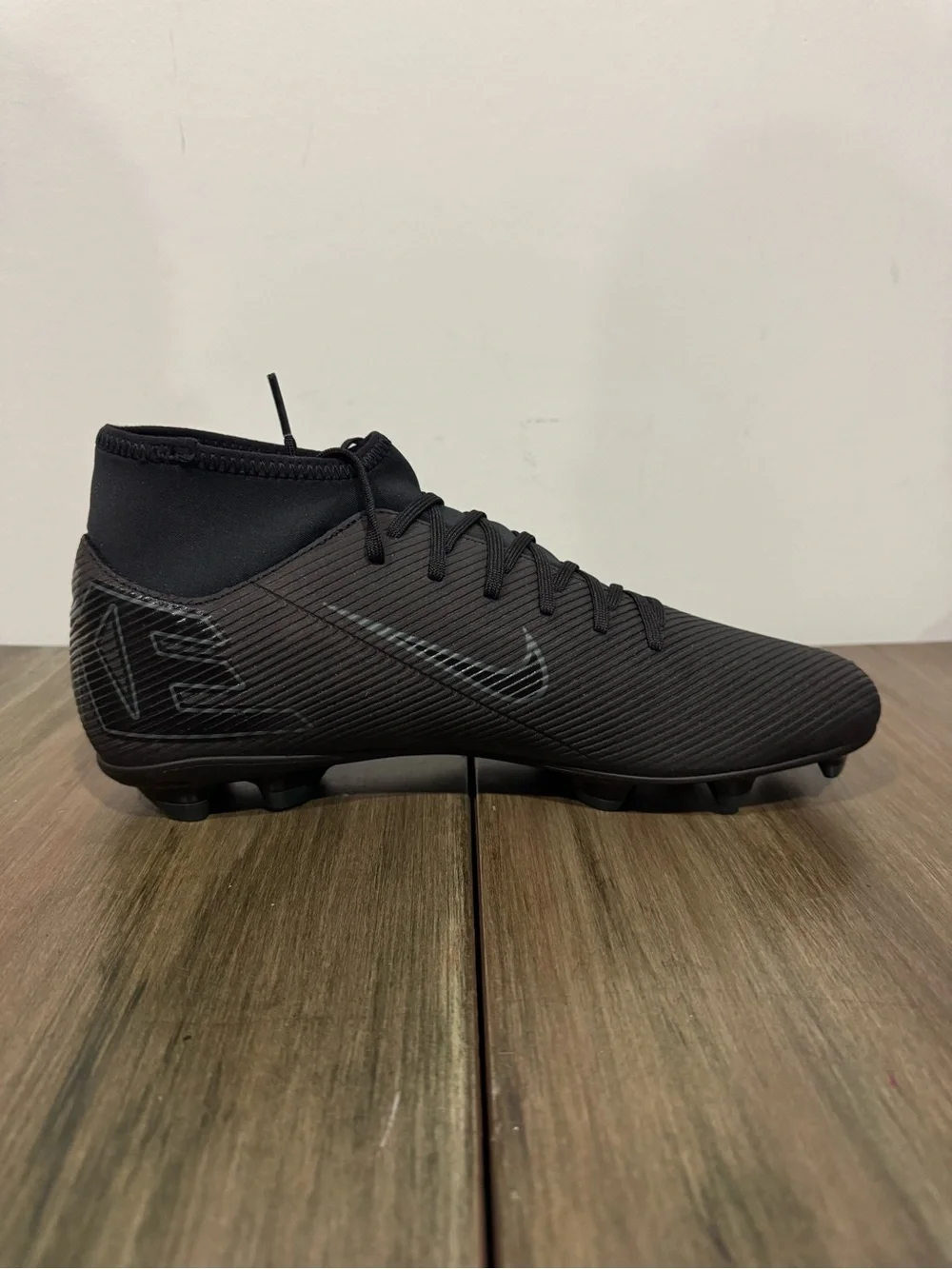 NIKE MERCURIAL SUPERFLY 10 CLUB FG/MG MEN SOCCER CLEATS